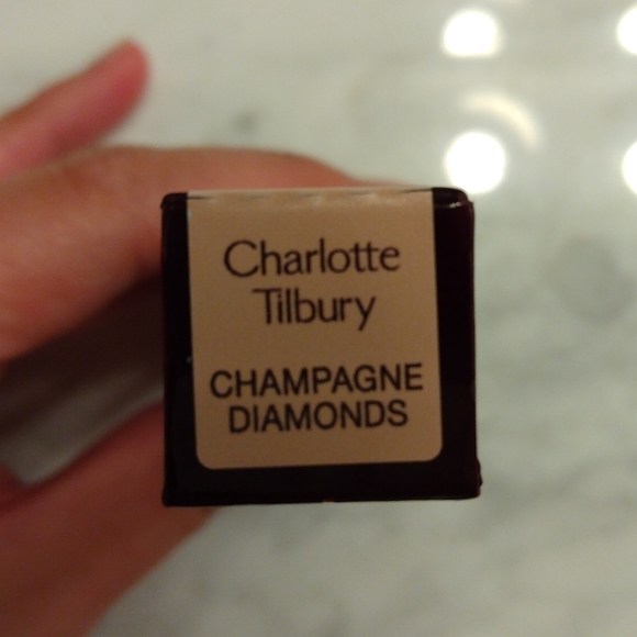 Charlotte Tilbury Colour Chameleon in Champagne Diamonds - Picture 5 of 6